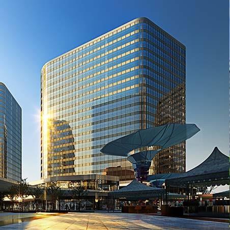 这是一套响应式科技公司网站模板，页面包括公司简介、联系我们、福利待遇、新闻中心、产品分类等。